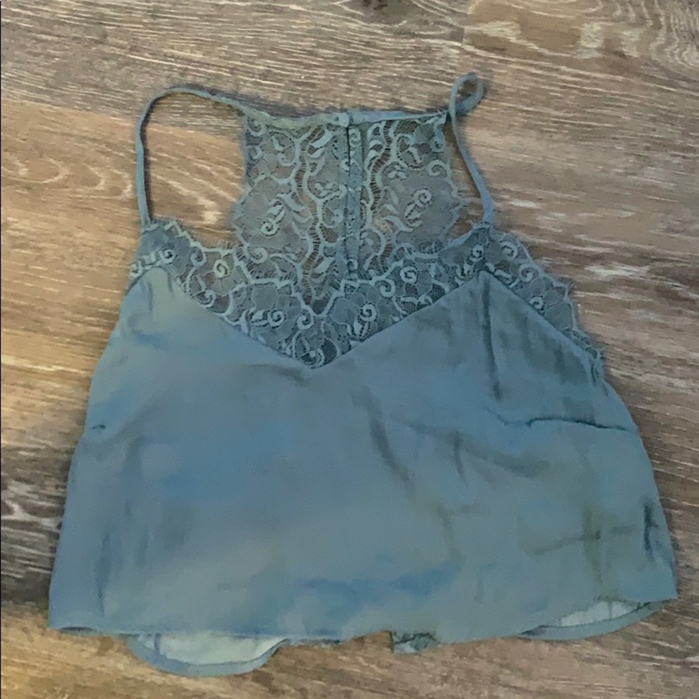 Crop top